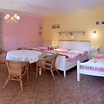 Jihocesky Statek Apartman Dynín